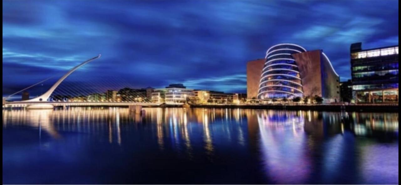 Modern Dublin City Centre Екстериор снимка