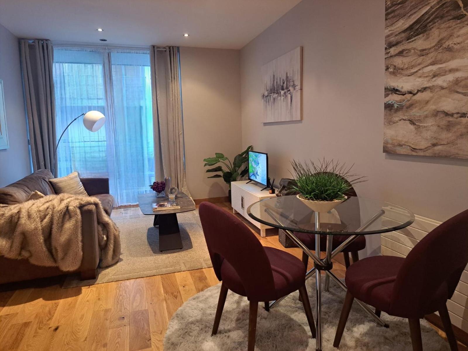 Modern Dublin City Centre Екстериор снимка